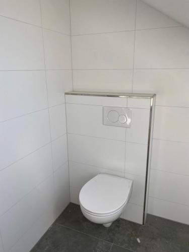 136ba055-0227-476c-b313-e525a84bd1e9 (1)