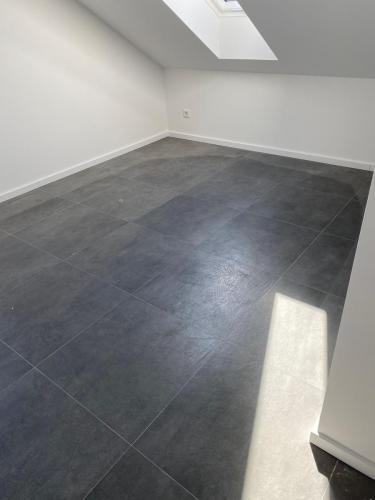 5572261b-5ba4-4aef-b62a-e80d4a0c79b5