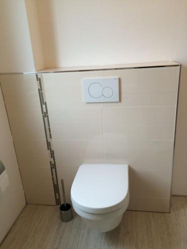 8e4c1a79-3576-4b81-8bbb-f6986aef1e09