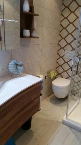 c276c5ac-1b55-412d-a19a-657833bf20c8 (1)