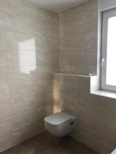 ce2d6295-9354-4377-ae68-3416d9c611bb