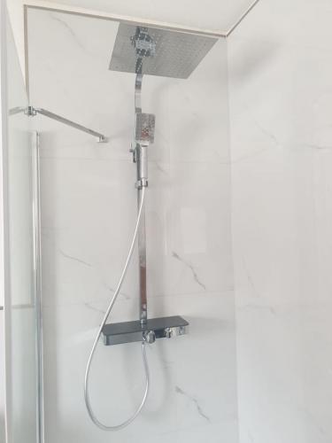 fb575899-752b-4ee7-80de-2ffabe58a271