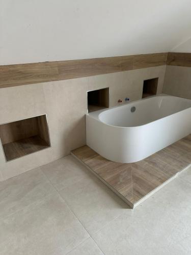 PHOTO-2024-04-27-16-38-18-2